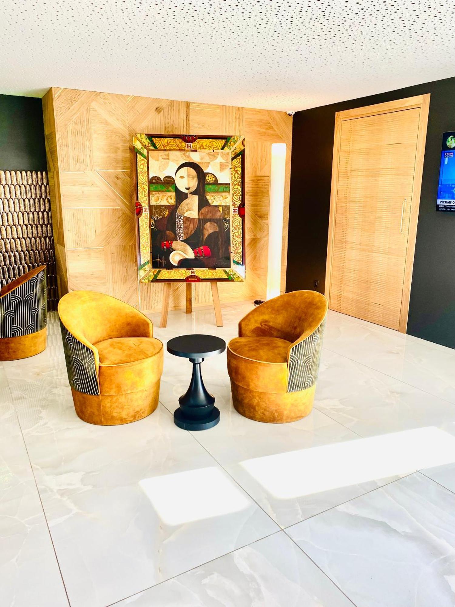 Calvi Hotel ภายนอก รูปภาพ