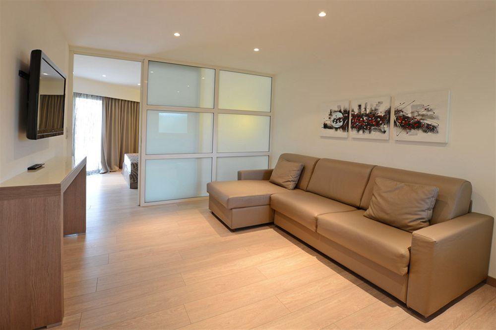 Calvi Hotel ภายนอก รูปภาพ