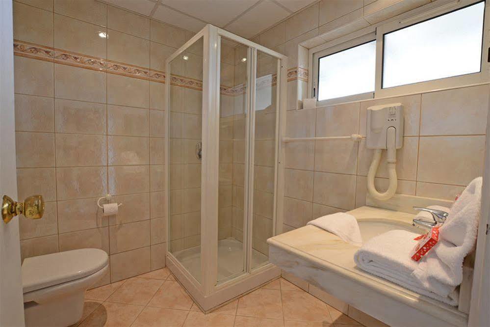 Calvi Hotel ภายนอก รูปภาพ