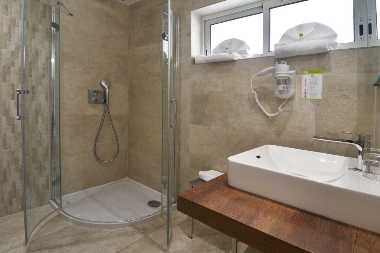 Calvi Hotel ภายนอก รูปภาพ