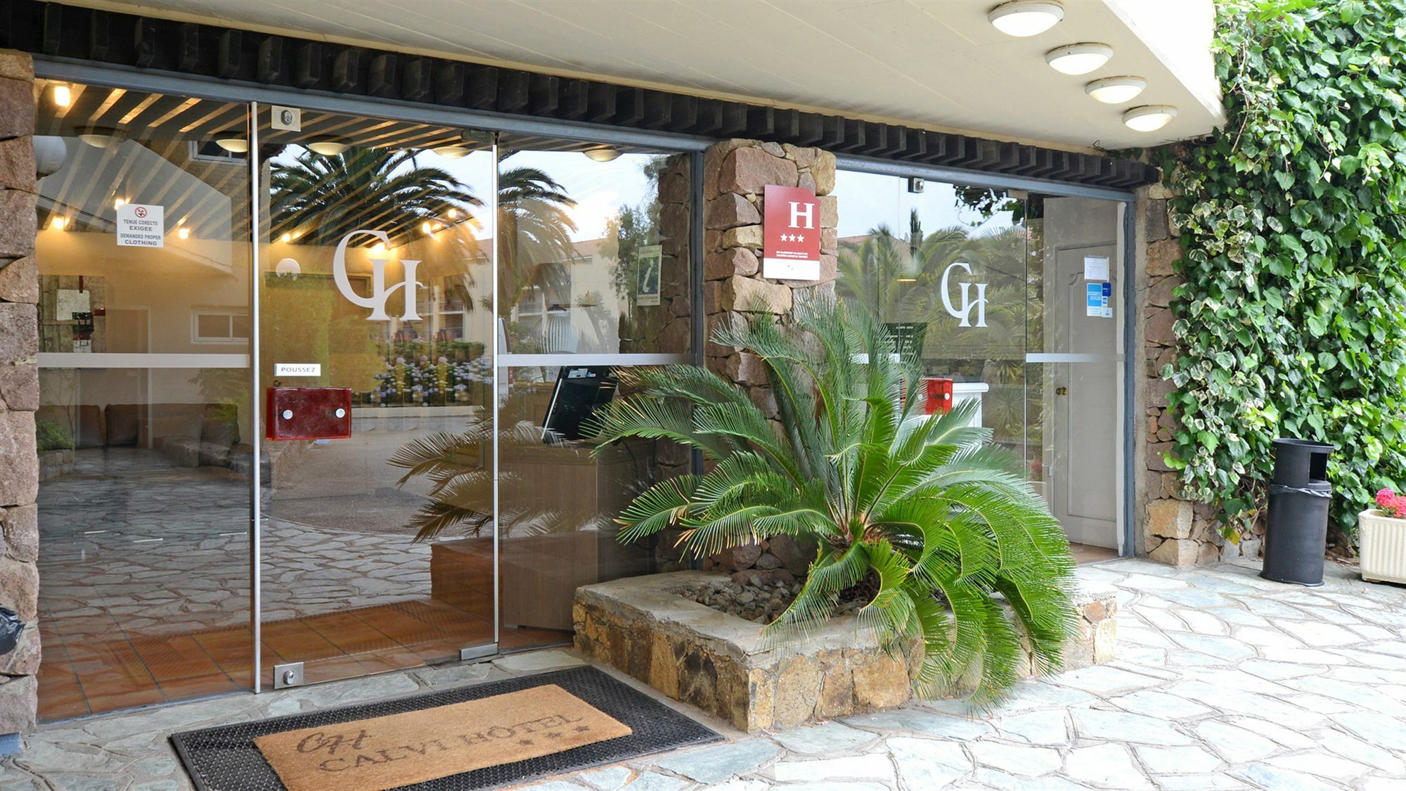 Calvi Hotel ภายนอก รูปภาพ